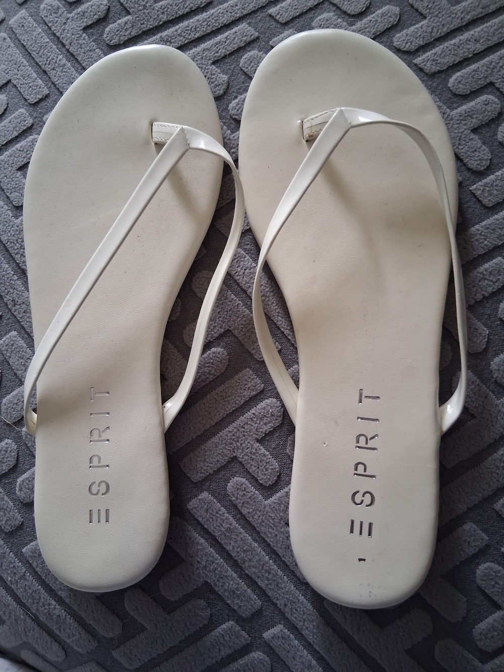 Esprit Women’s Off White Flip Flop Sandals